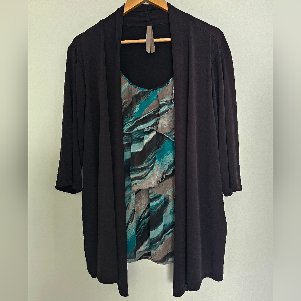 Penningtons Beautiful Mixed Color Top With Attached 3/4 Sleeve Cardigan